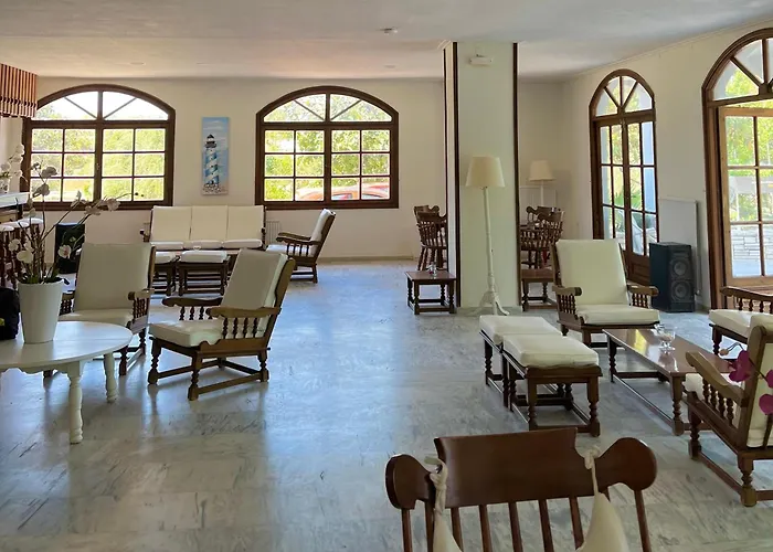 特奧多海灘公寓酒店